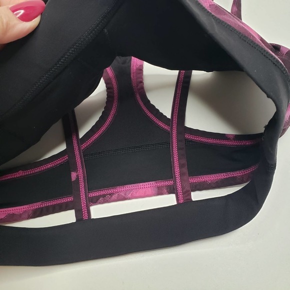 Lululemon Splendour Sports Bra 8 Raspberry Black - Picture 5 of 8